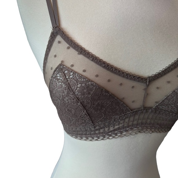 Victorias Secret Bra Women Bralette Lace Mesh Adjustable Straps Gray Extra Small - Picture 11 of 12